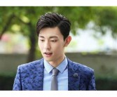 邓伦的父母是干什么的 助理是他表弟邓伦的英文名吗 邓伦和杨紫关系好吗