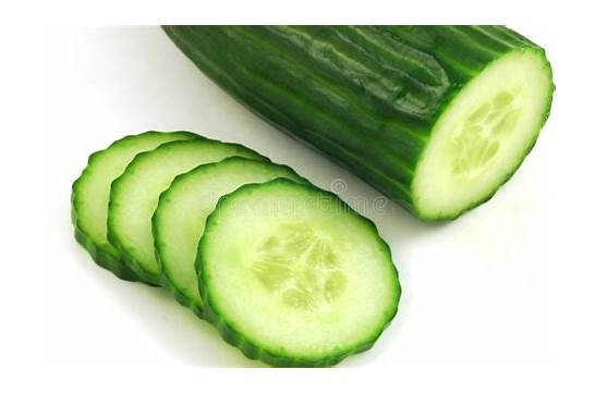 黄瓜的英文怎么 黄瓜的英语翻译是 cucumber